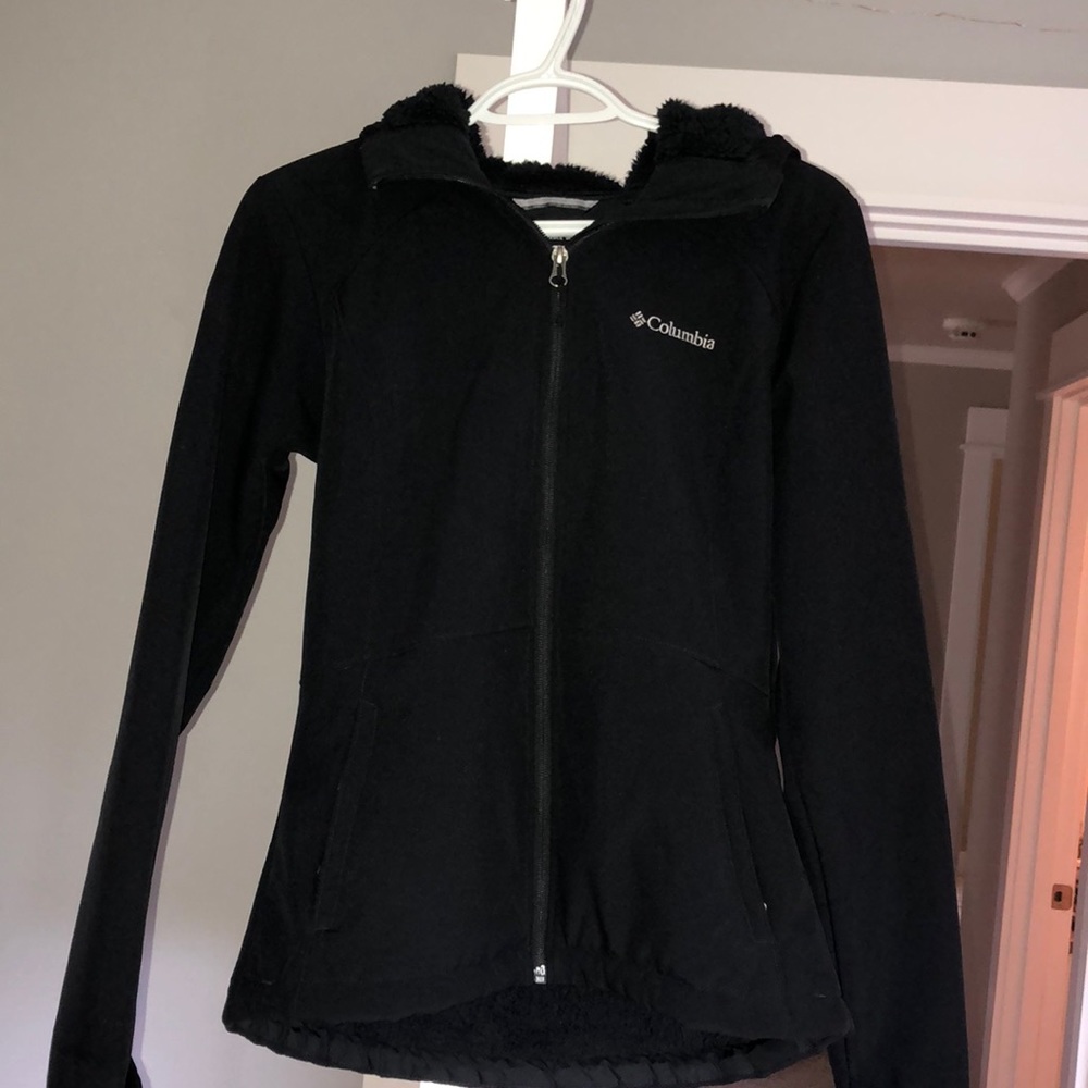 Columbia Omni-wind jacket with fur inside